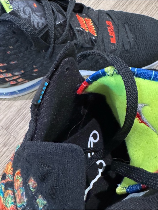 Nike LeBron 17 James Gang Sneakers - Picture 7 of 10